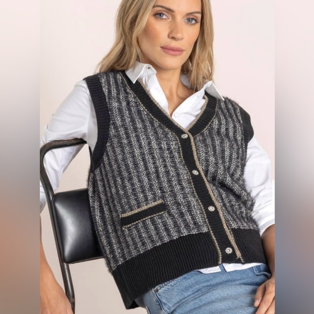 Cliche’ Classic Women XL Sweater Vest Rhinestone Wool Blend Career Office Siren